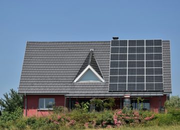 IEA: India Ahead on Clean Energy, Faces Funding Hurdles