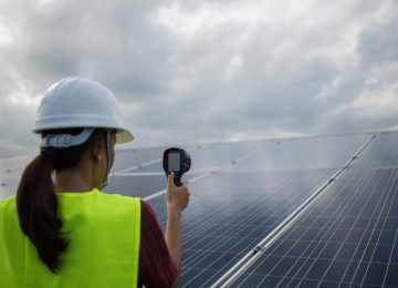 Empowering Women Crucial for India’s 2030 Renewable Target, Calls Industry Report