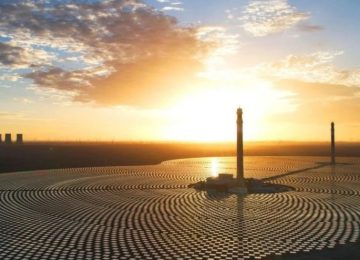 Dual Towers Light Up Gobi, Powering China's Future