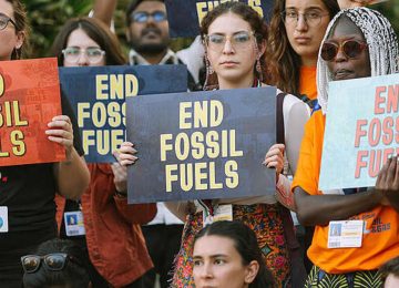 Fossil Fuels Are Poisoning 2 Billion Lives Now!